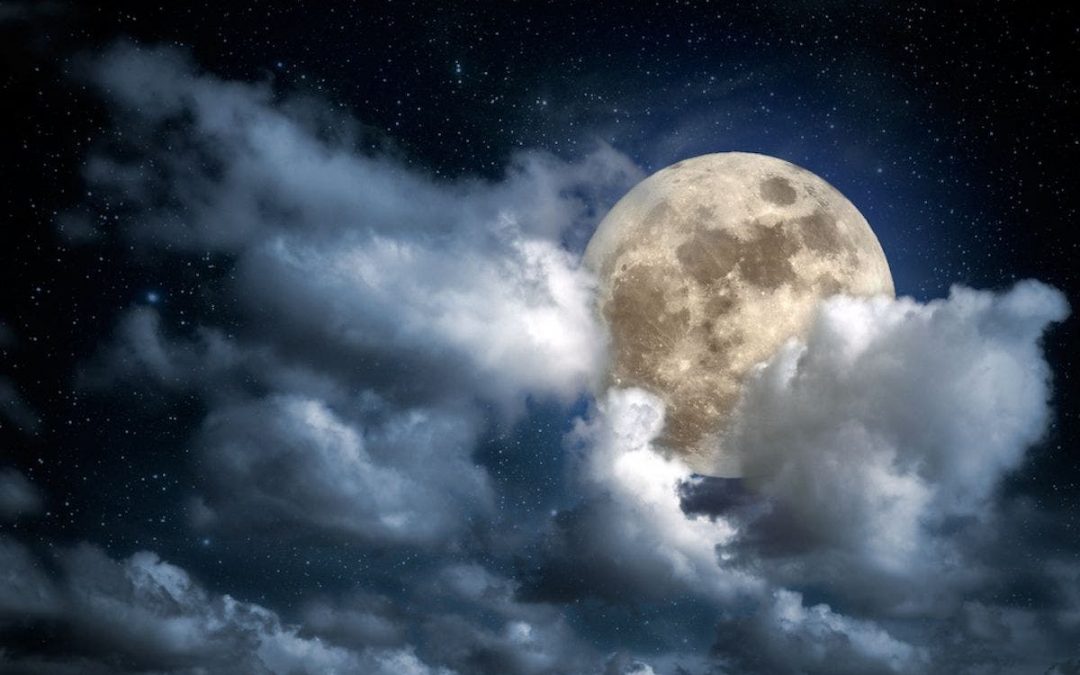 ASÍ TE PUEDE INFLUIR LA LUNA LLENA EN VIRGO DE MARZO 2022