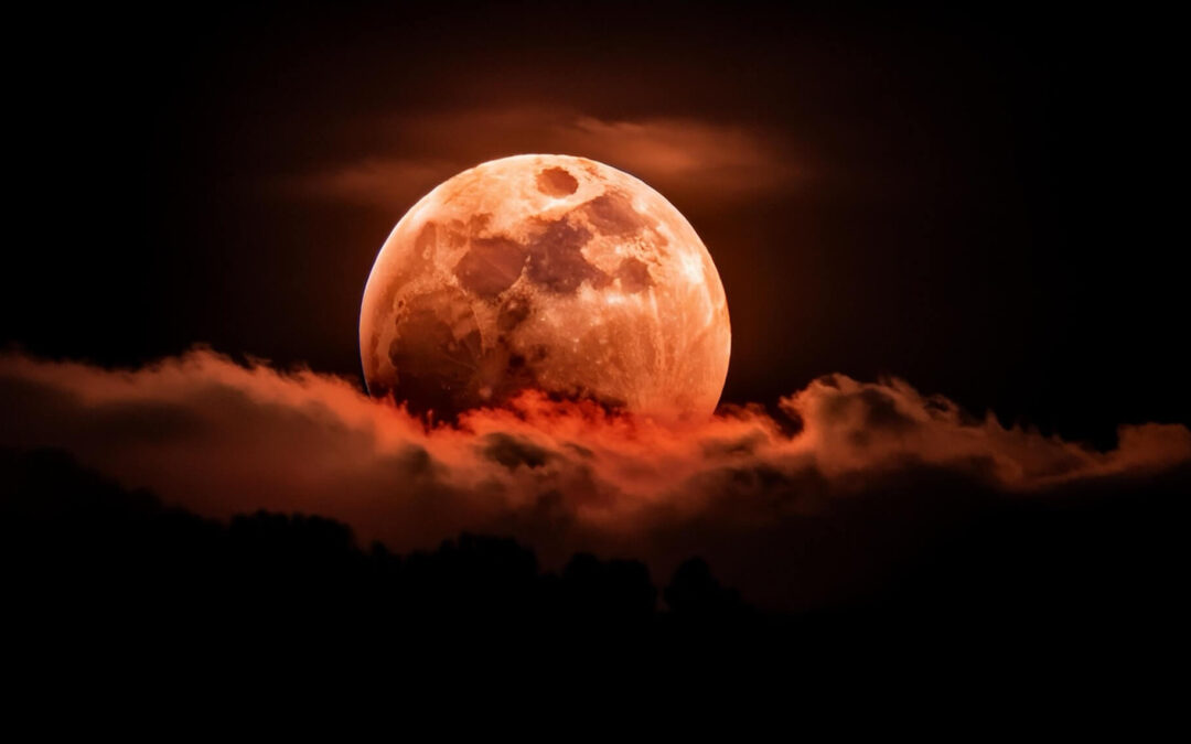 QUÉ SUPONE EL ECLIPSE LUNAR DE SEPTIEMBRE 2024 PARA CADA SIGNO DEL ZODIACO