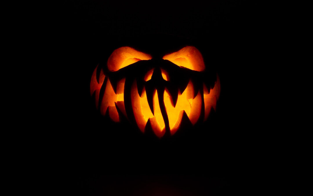 QUÉ ARQUETIPO DOMINA TU SIGNO EN HALLOWEEN: BRUJA, FANTASMA O VAMPIRO