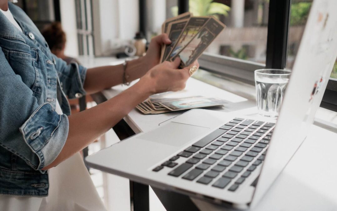 El consejo que quiere darte el tarot este fin de semana del 4 y 5 de abril