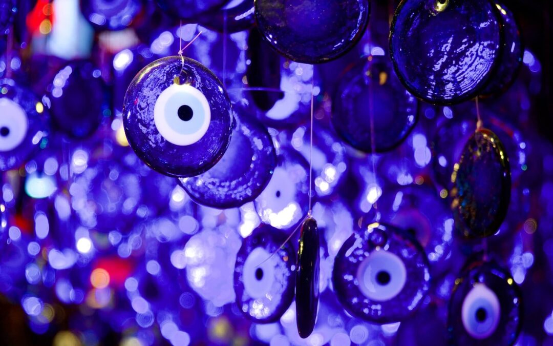 5 señales de que alguien te ha echado mal de ojo y cómo solucionarlo