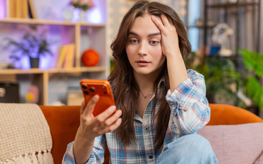 Lo primero que piensa tu ex cuando stalkea cómo te va en la vida según tu signo