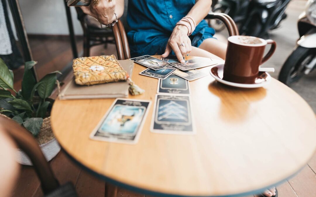 Tarotscopo de la Luna Llena en Acuario: pasado, presente y futuro para cada signo