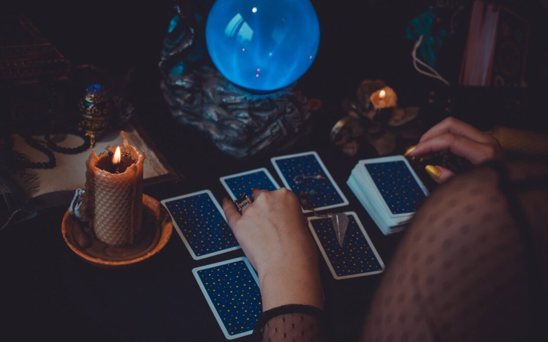 Todo lo que cada signo oculta dentro según el tarot