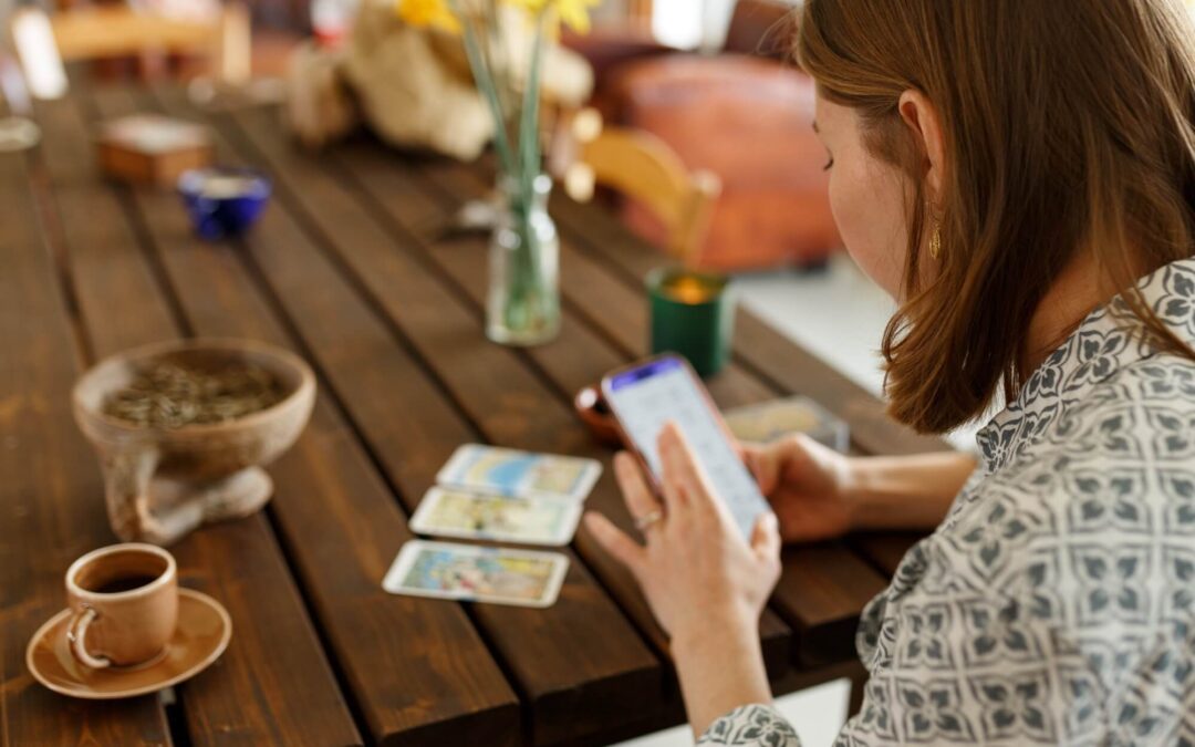 Qué puede pasar en tu vida amorosa en octubre según el tarot